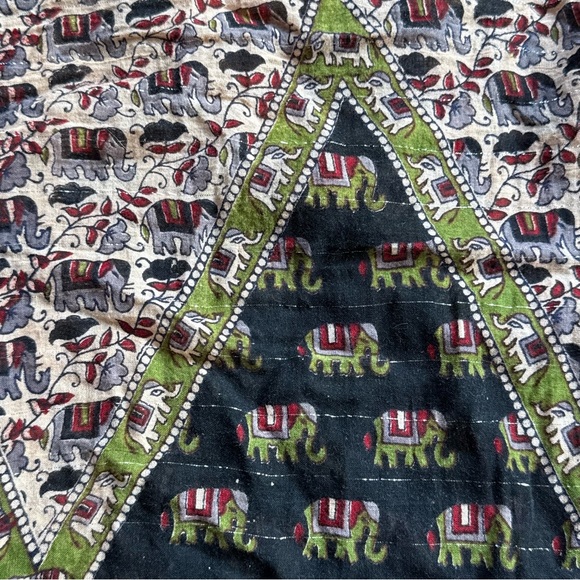 Elephant Patterned Top - Picture 5 of 5